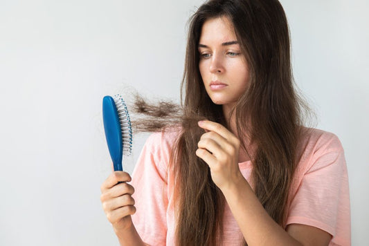 Come fermare la caduta dei capelli e favorirne la crescita?
